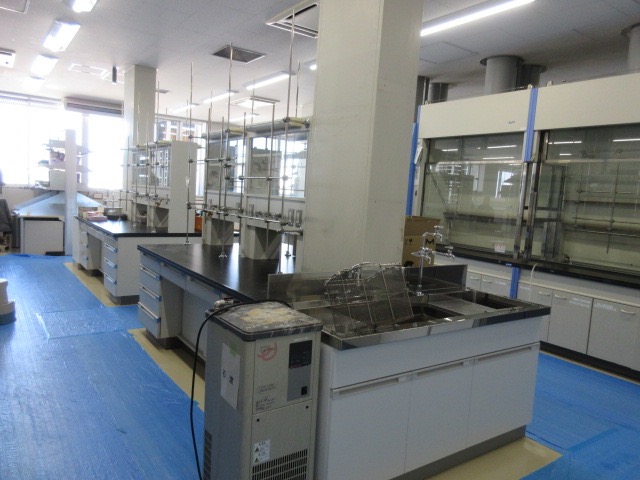 田中生体機能合成化学研究室が、物質科学研究棟のN601-605に移動しました。